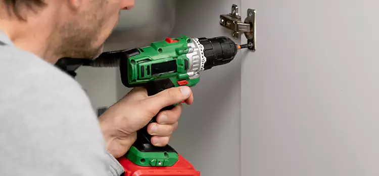 Commercial Door Hinge Repair Marblehead
