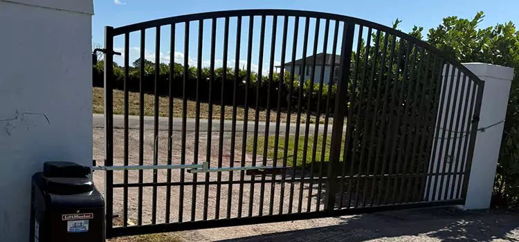 Driveway Fence Repair Marblehead