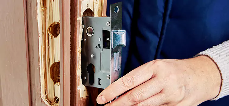 Garage Door Lock Replacement Marblehead
